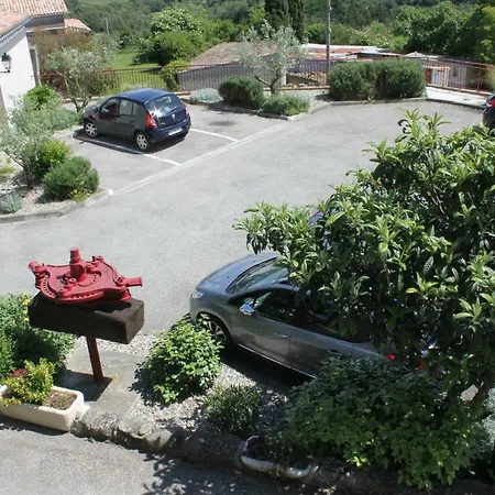 Dans Un écrin De Nature Séjour chez l'habitant *